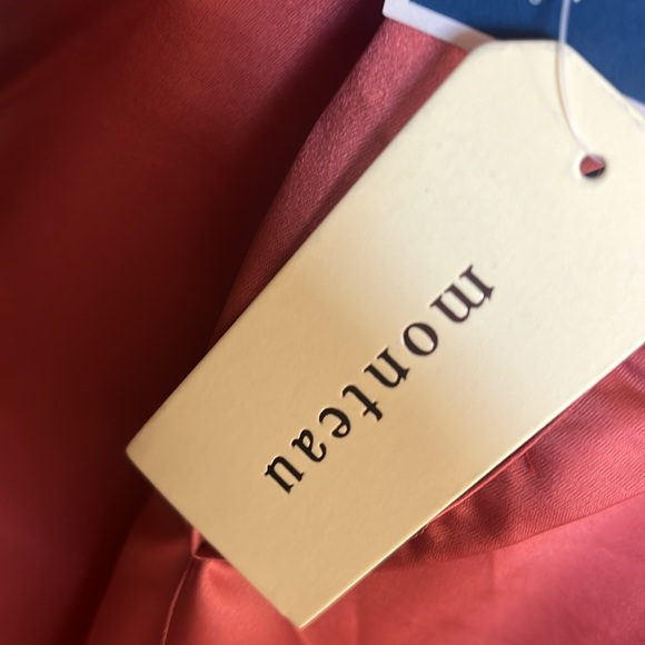 Large satin top - Picture 7 of 8